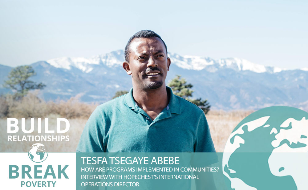 Tesfa portrait in front of Pikes Peak