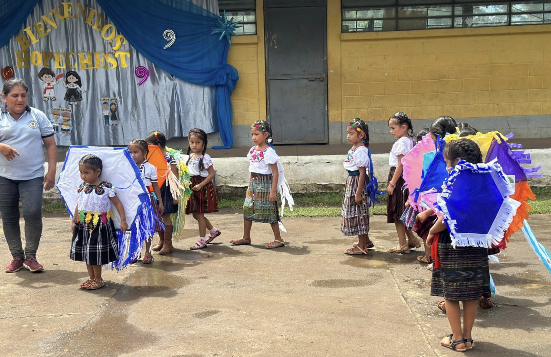 el paraiso kids and leader