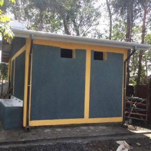 Modjo shower and toilet